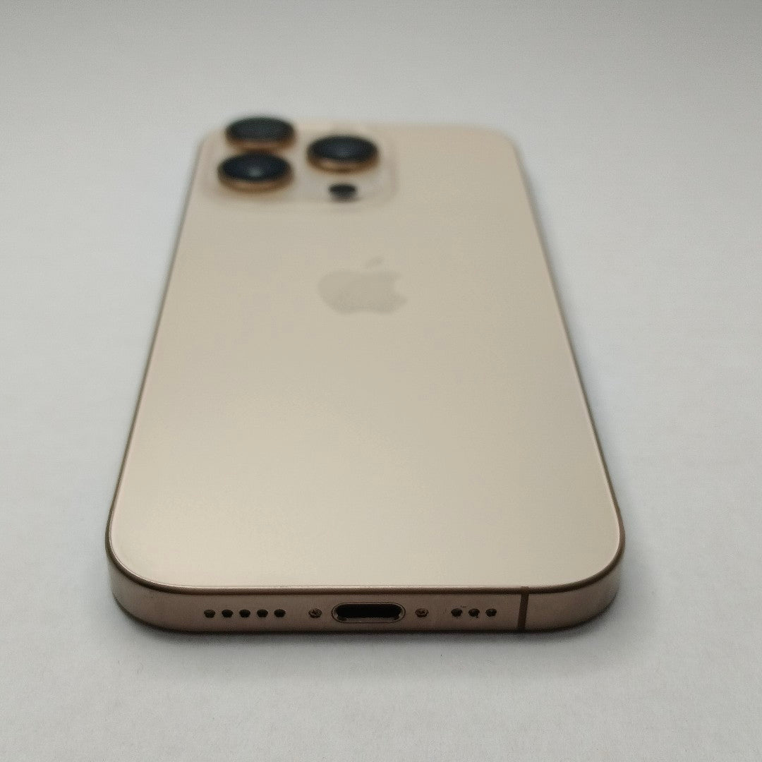 CELULAR APPLE IPHONE 16 PRO A3292 (2024) 256 GB 8 GB RAM (SEMINUEVO)
