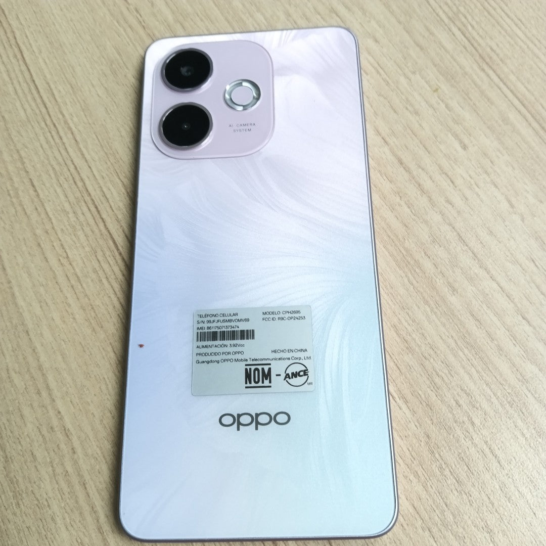 CELULAR OPPO  A5 PRO 5G CPH2695 (2025) 256 GB 8 GB RAM (SEMINUEVO)