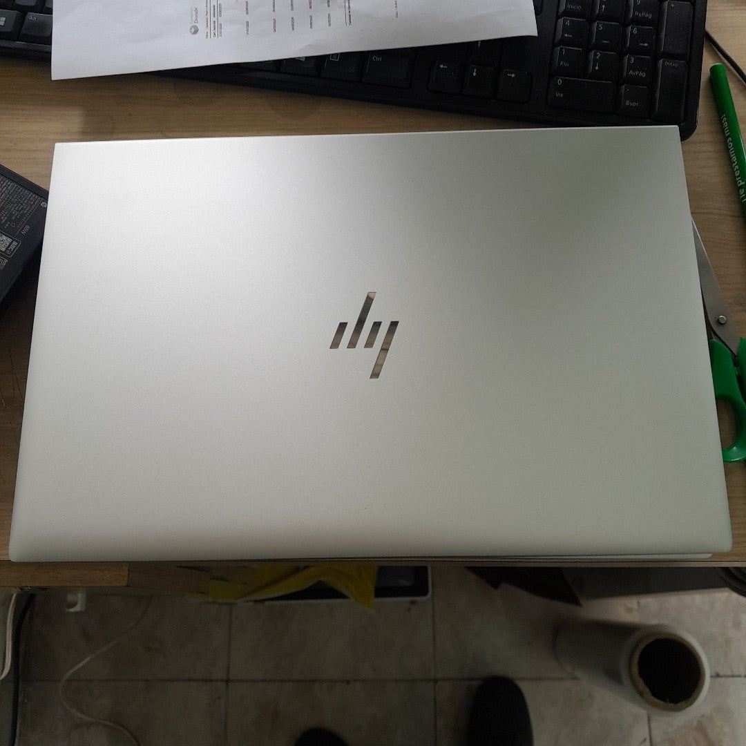 LAPTOP HP ELITEBOOK 840 G8 (2023) 256 GB SSD 16 GB RAM