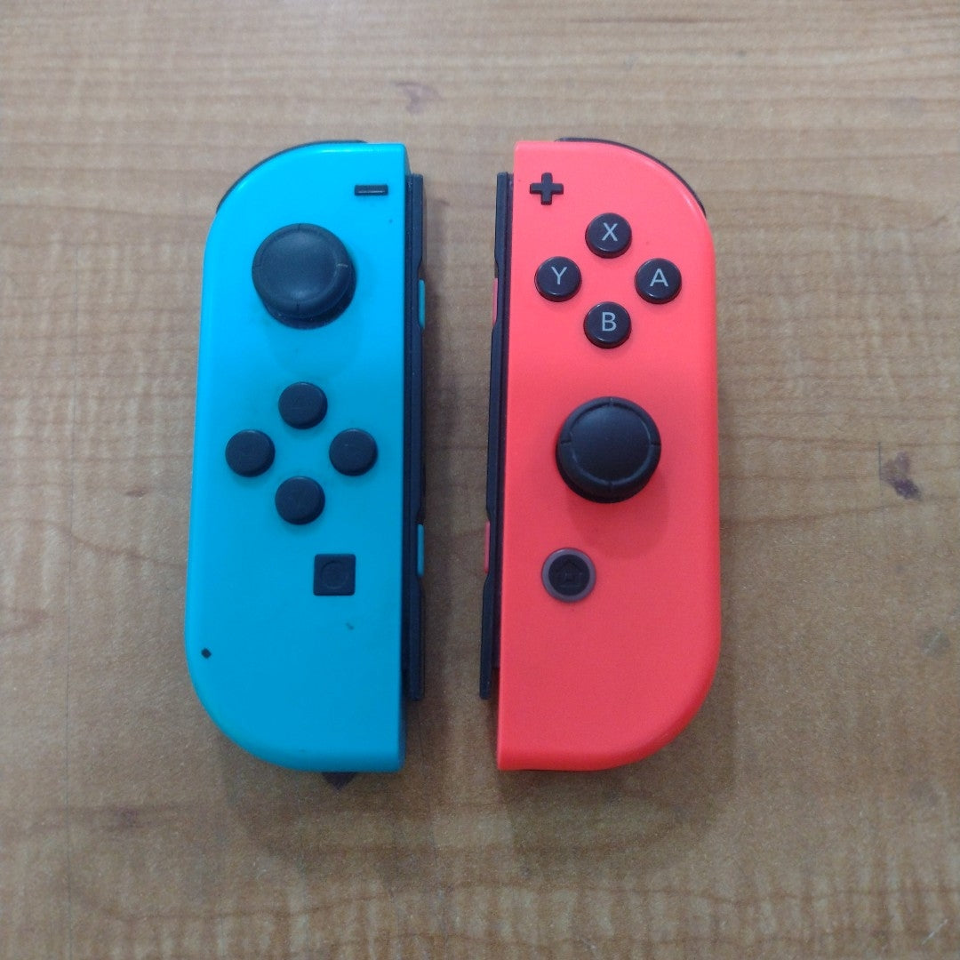 CONSOLA DE VIDEOJUEGO NINTENDO SWITCH 32 GB (SEMINUEVO)