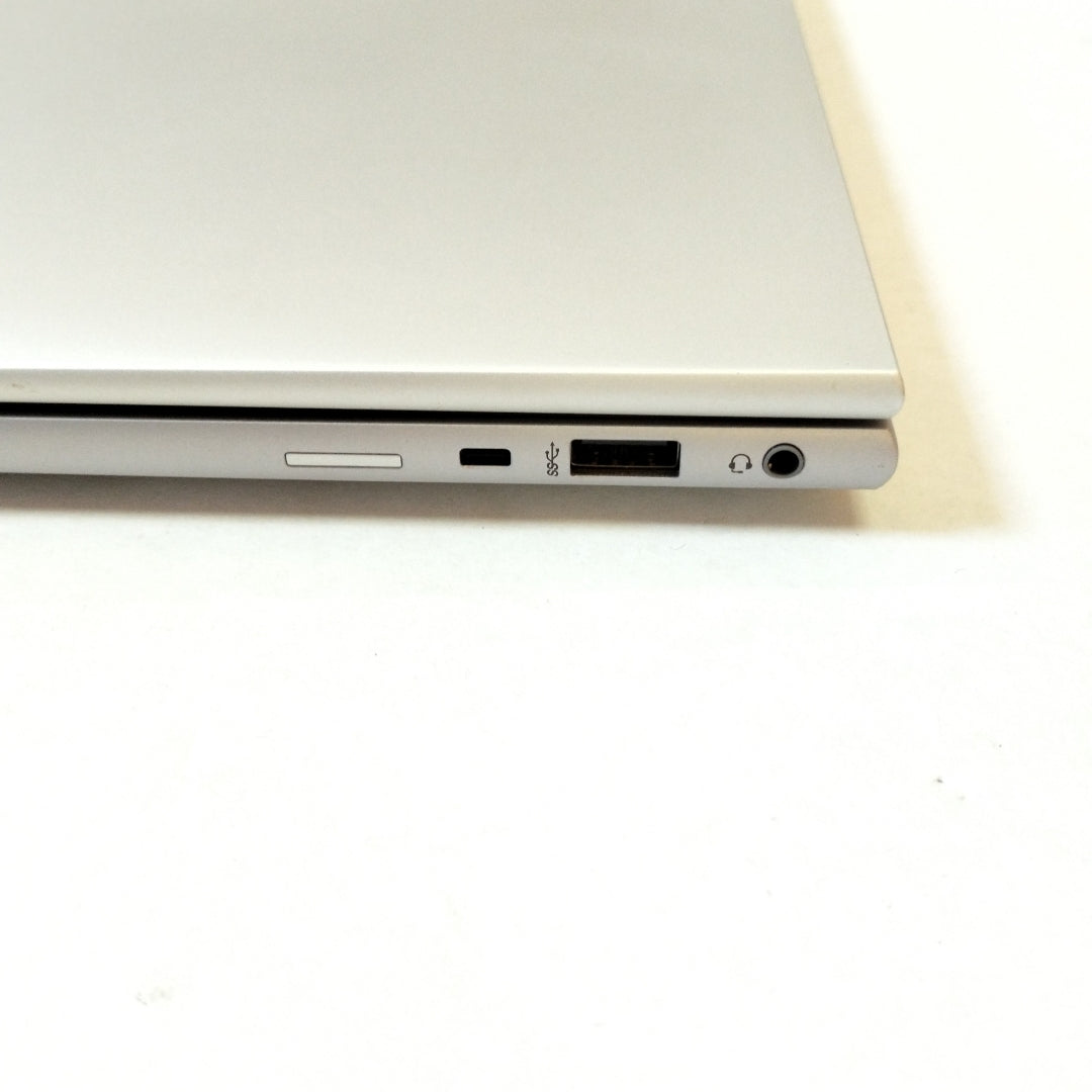 LAPTOP HP ELITEBOOK 840 G9 (2024) 256 GB SSD 16 GB RAM (SEMINUEVO)