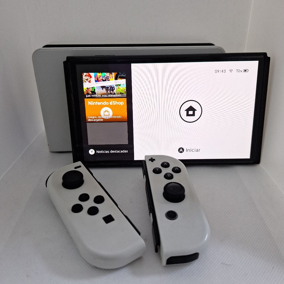 CONSOLA DE VIDEOJUEGO NINTENDO SWITCH 32 GB (SEMINUEVO)