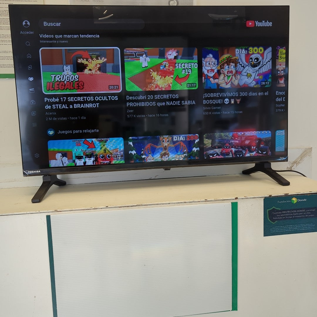 PANTALLA TOSHIBA 32V35KU (2022) 32" LED (SEMINUEVO)
