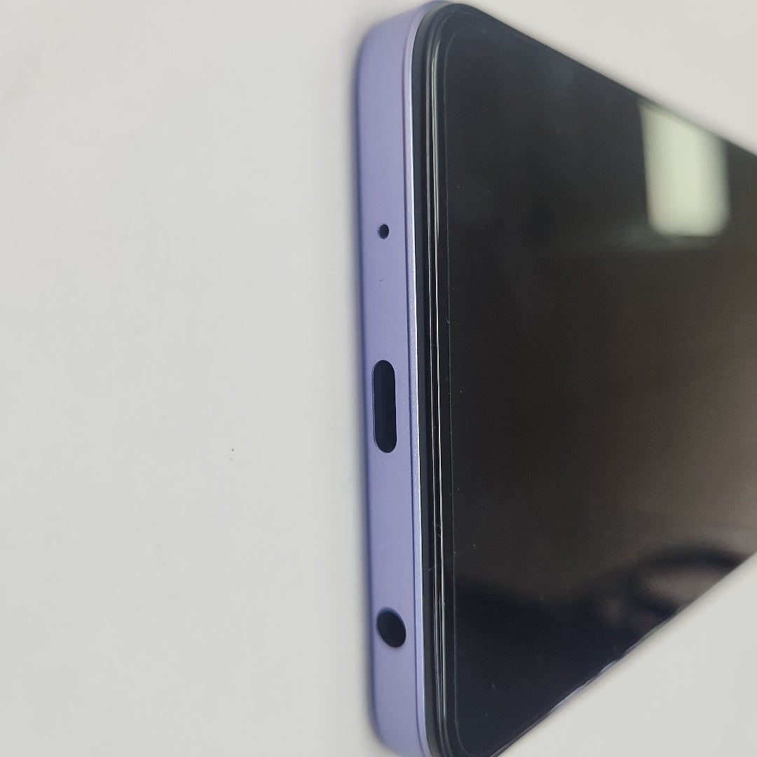 CELULAR VIVO Y04 V2430 (2025) 256 GB 4 GB RAM (SEMINUEVO)