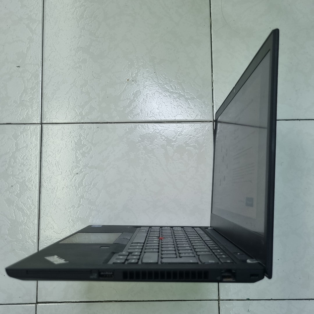 LAPTOP LENOVO THINKPAD T14 GEN 2 (2022) 512 GB SSD 16 GB RAM (SEMINUEVO)