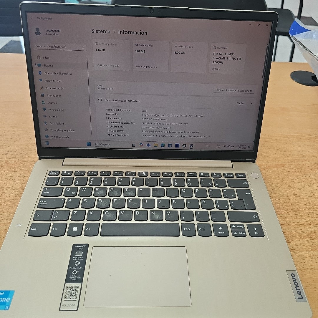 LAPTOP LENOVO IDEAPAD 3 14ITL6 (2022) 1 TB + 256 GB SSD 8 GB RAM (SEMINUEVO)