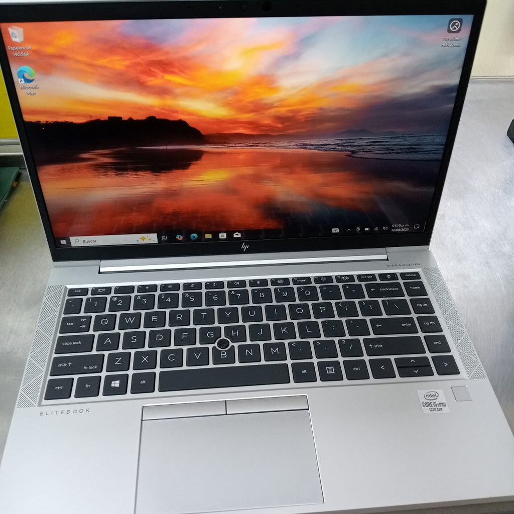 LAPTOP HP ELITEBOOK 840 G7 (2022) 256 GB SSD 8 GB RAM (SEMINUEVO)