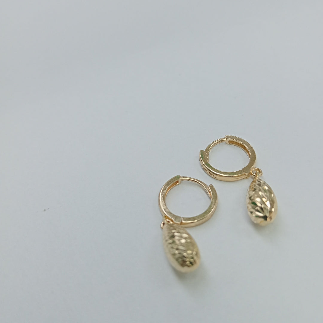 HUGGIES ORO 14K 1.5 (NUEVO)
