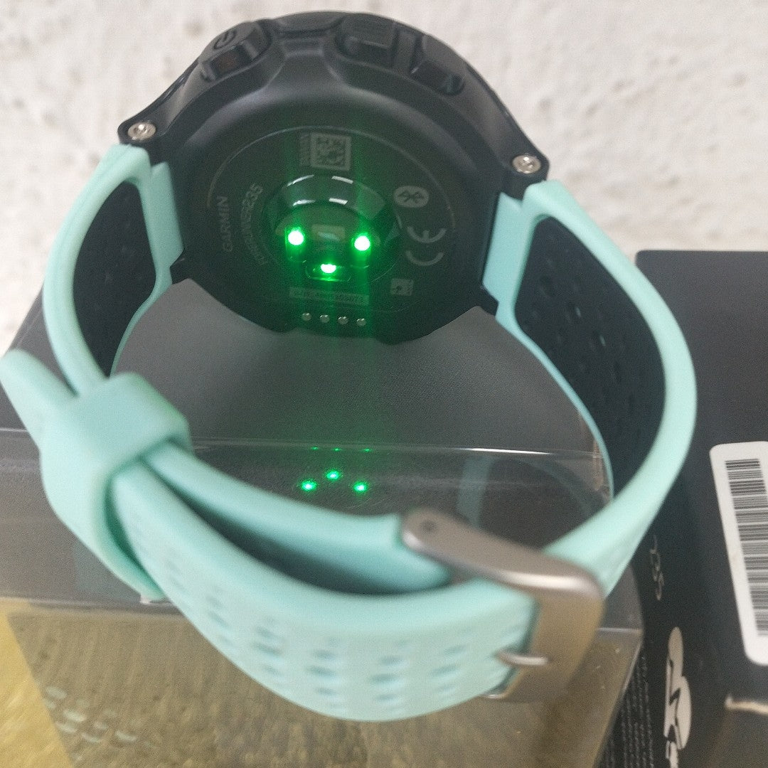 SMARTWATCH GARMIN FORERUNNER 235 31 MM GPS (SEMINUEVO)