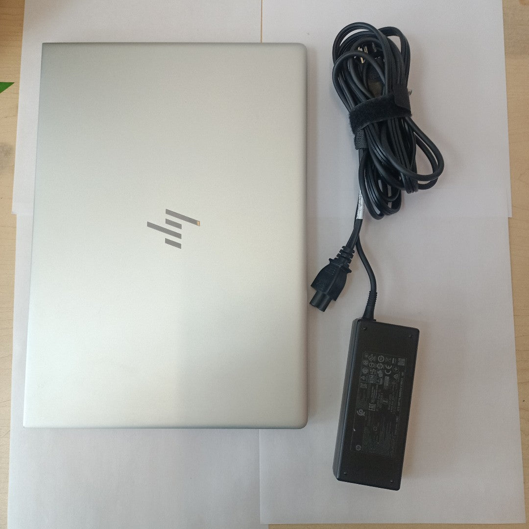 LAPTOP HP ELITEBOOK 840 G5 (2024) 256 GB SSD 16 GB RAM (SEMINUEVO)
