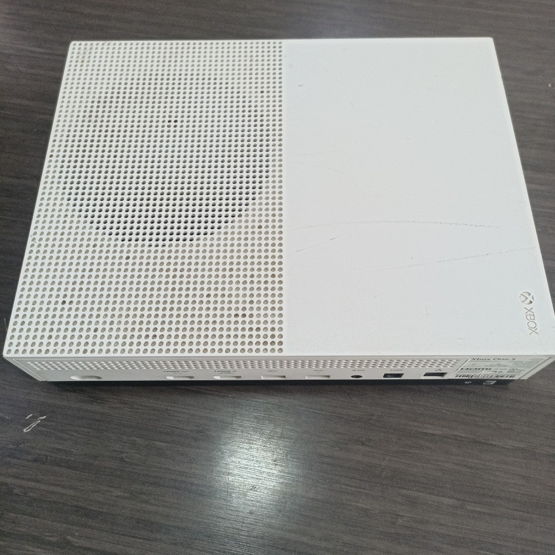 CONSOLA DE VIDEOJUEGO MICROSOFT XBOX ONE S 1 TB (SEMINUEVO)