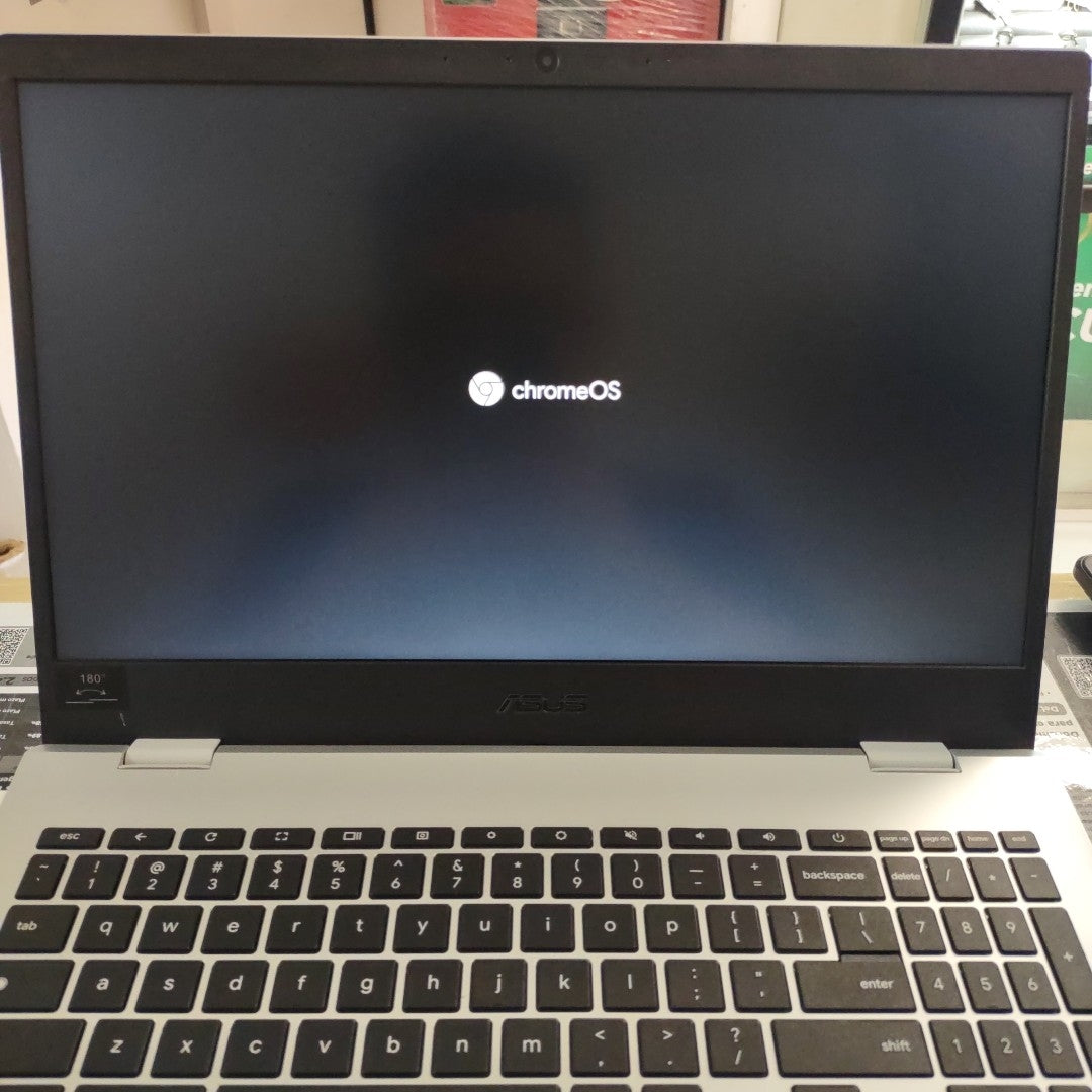 LAPTOP ASUS CHROMEBOOK CX1500CKA-IS88F-B (2022) 64 GB EMMC 4 GB RAM (SEMINUEVO)