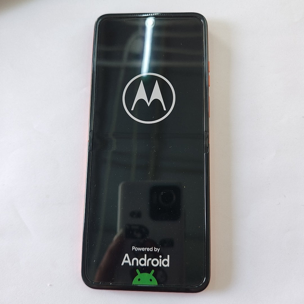 CELULAR MOTOROLA RAZR 50 5G XT2453-1 512 GB 12 GB RAM (SEMINUEVO)