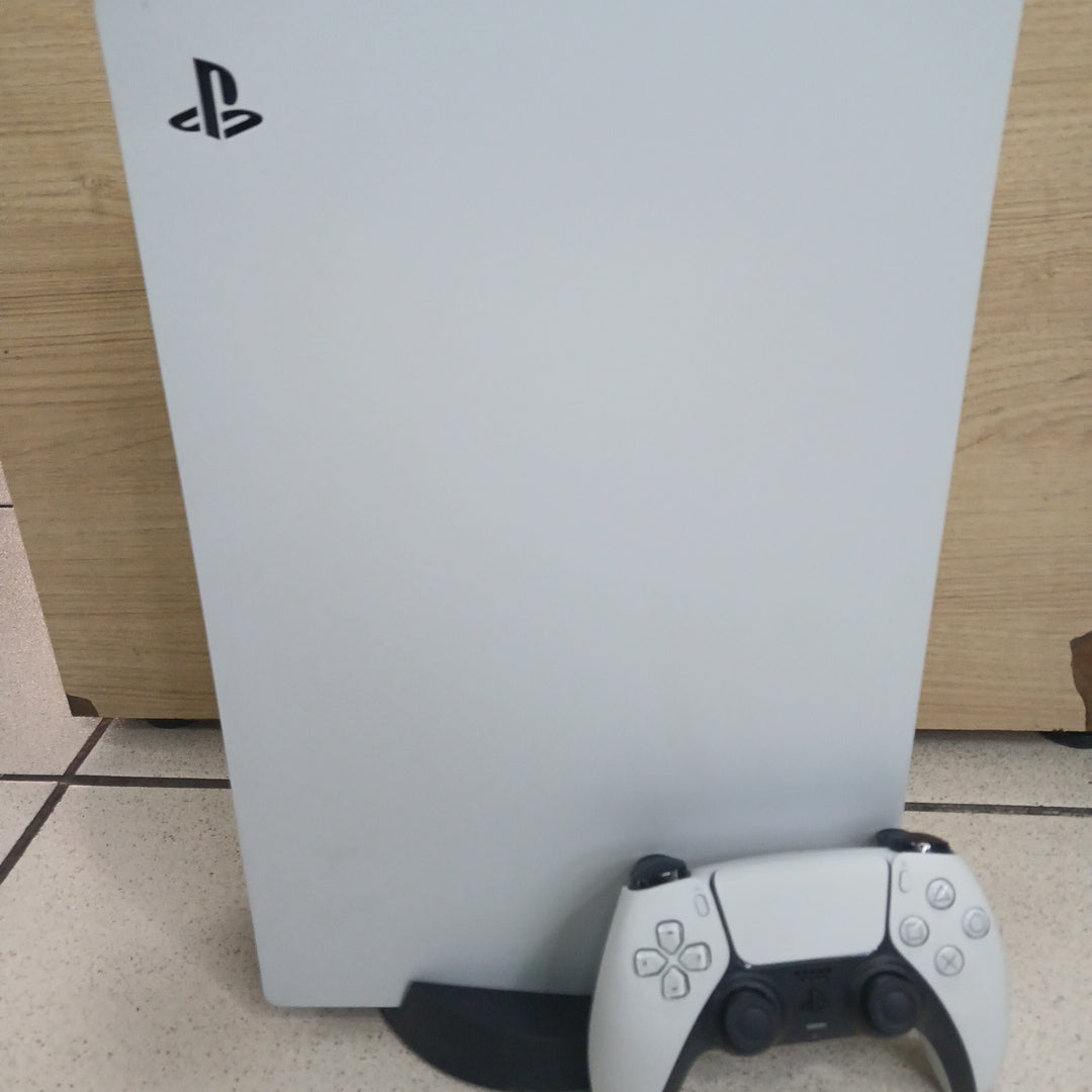 CONSOLA DE VIDEOJUEGO SONY PS5 825 SSD (SEMINUEVO)