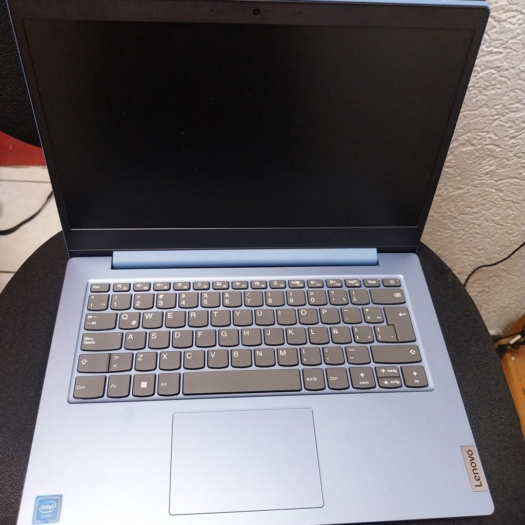 LAPTOP LENOVO IDEAPAD 1 14IGL05 (2022) 128 GB SSD 4 GB RAM (SEMINUEVO)