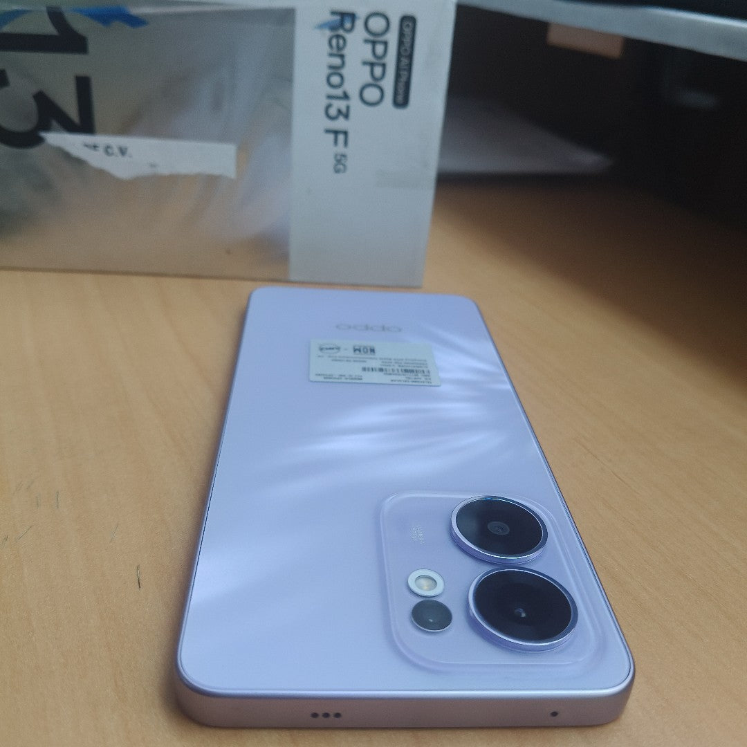 CELULAR OPPO  RENO 13F 5G CPH2699 (2025) 256 GB 12 GB RAM (SEMINUEVO)