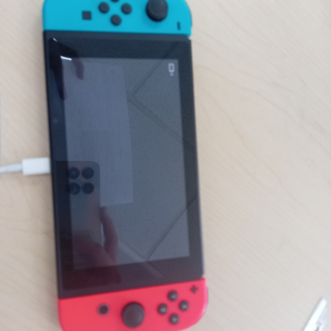 CONSOLA DE VIDEOJUEGO NINTENDO SWITCH 32 GB (SEMINUEVO)