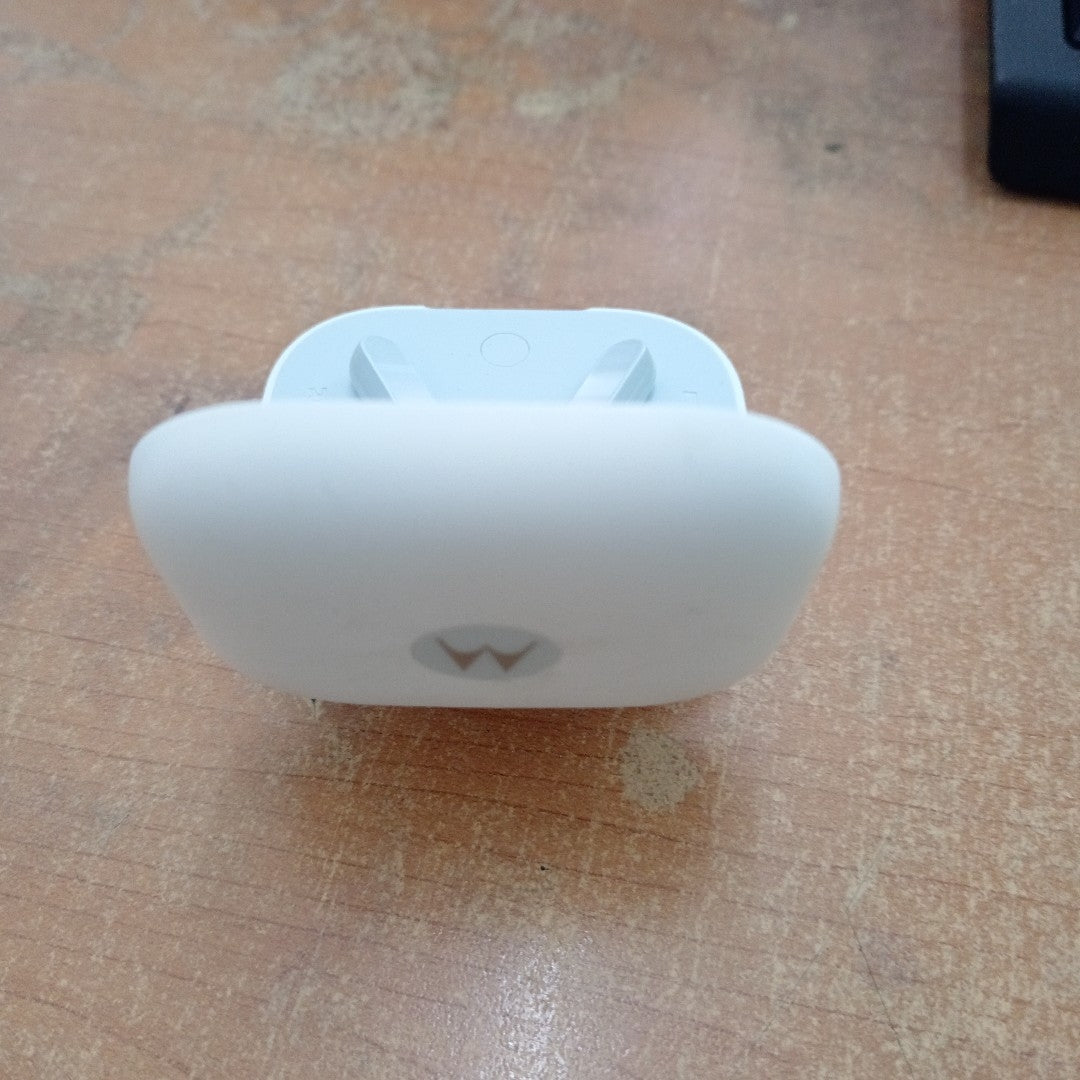 AUDIFONOS MOTOROLA MOTO BUDS XT2443-1 INALAMBRICO IN EAR (SEMINUEVO)
