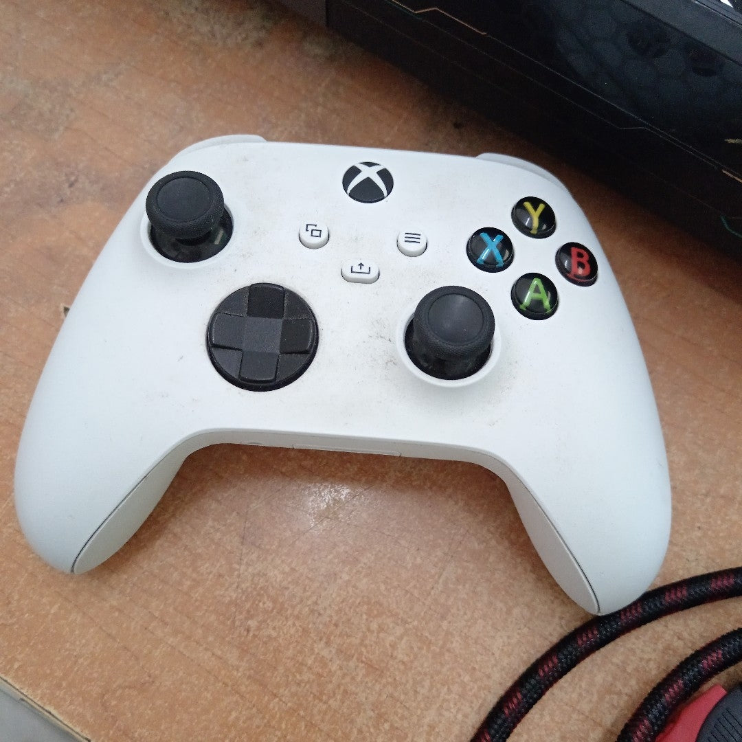 CONSOLA DE VIDEOJUEGO MICROSOFT XBOX ONE 500 GB  (SEMINUEVO)