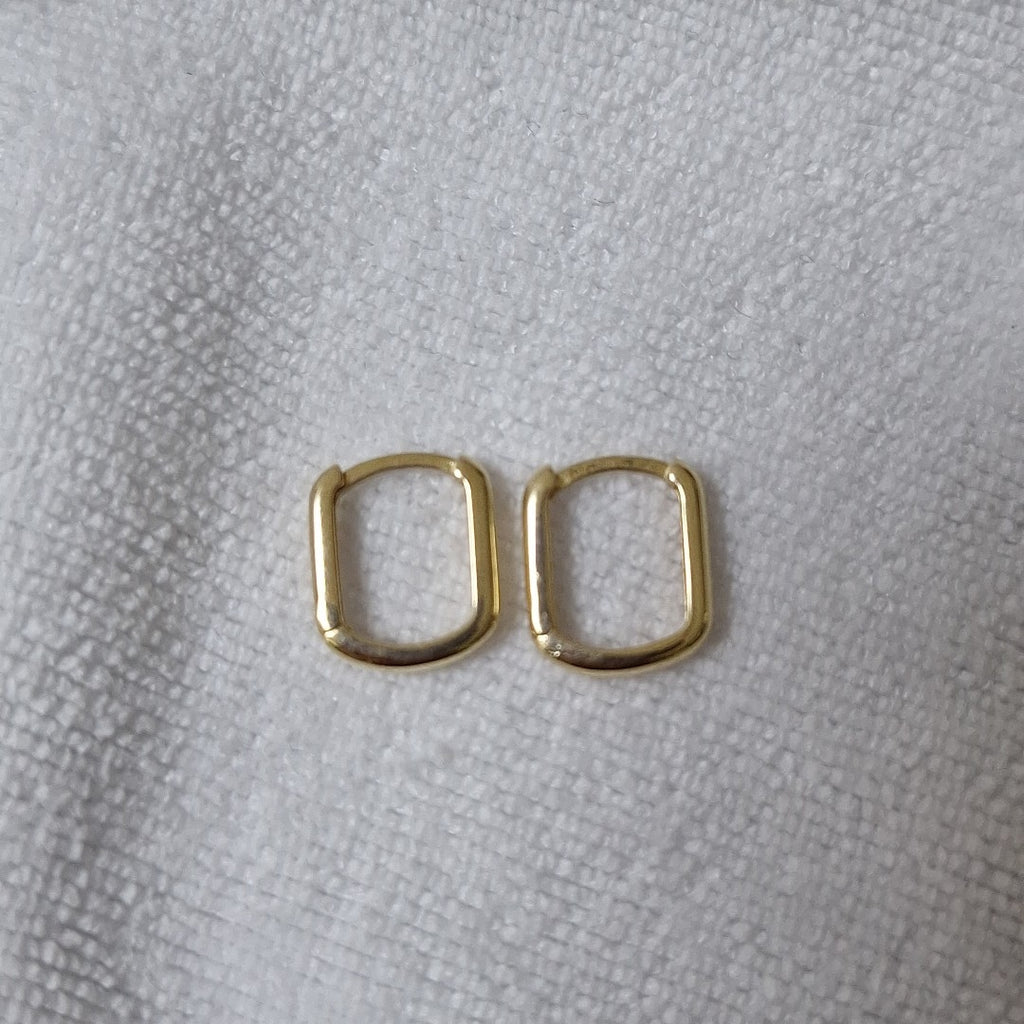 HUGGIES ORO 14K 1.7 (NUEVO)