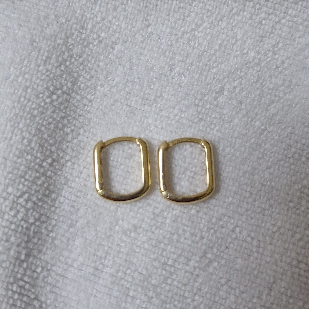 HUGGIES ORO 14K 1.7 (NUEVO)