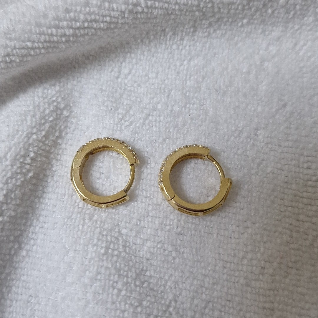 HUGGIES ORO 14K 2.1 (NUEVO)