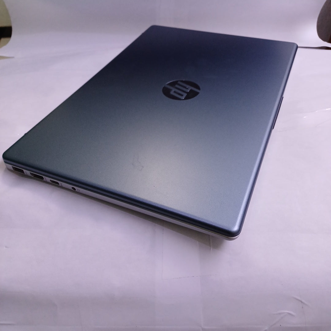 LAPTOP HP 14-EM0002LA (2023) 512 GB SSD 8 GB RAM (SEMINUEVO)