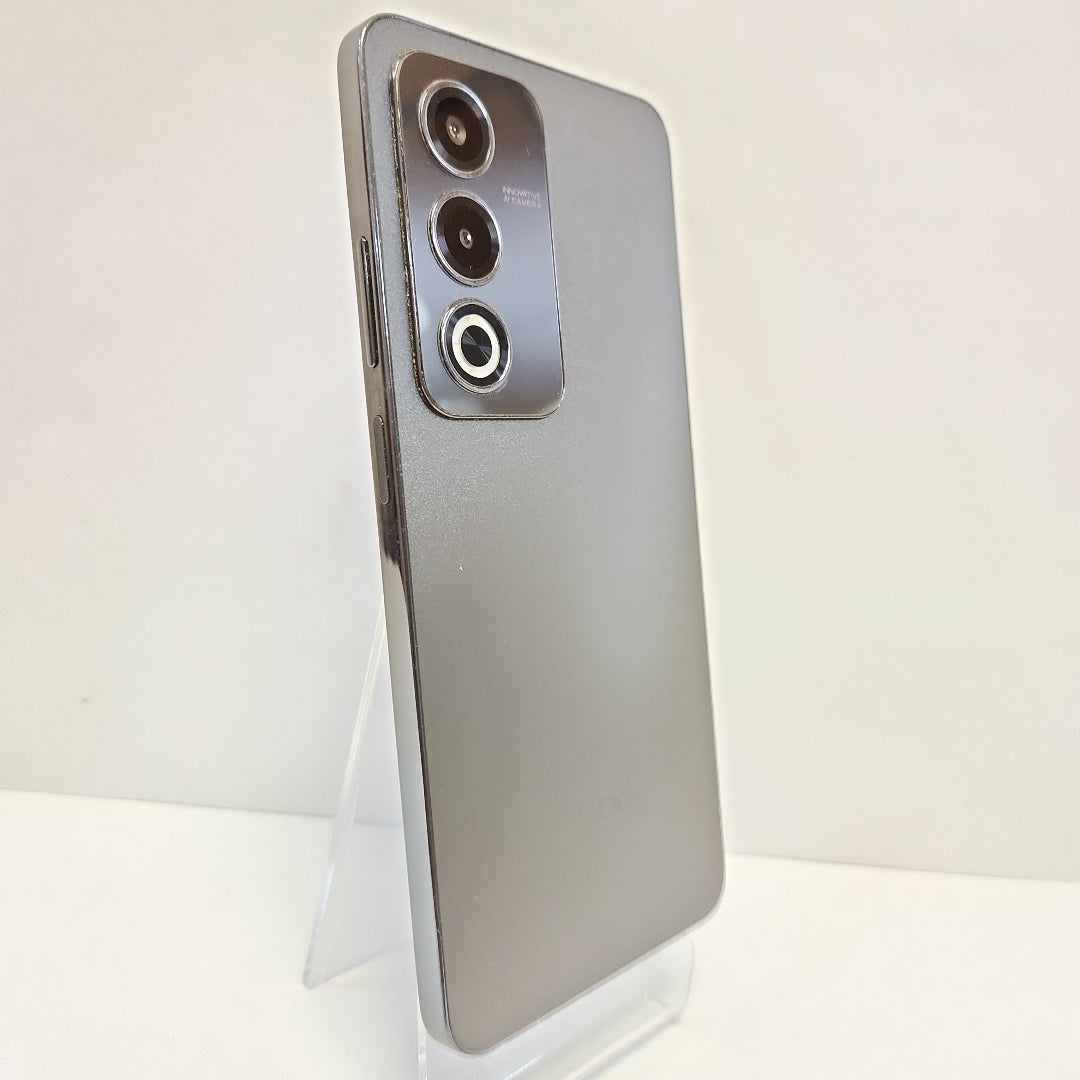 CELULAR OPPO  A80 5G CPH2639 (2024) 256 GB 8 GB RAM (SEMINUEVO)
