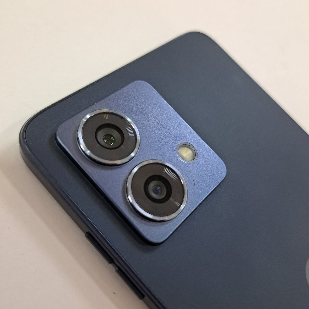 CELULAR MOTOROLA MOTO G84 XT2347-1 (2023) 256 GB 8 GB RAM (SEMINUEVO)