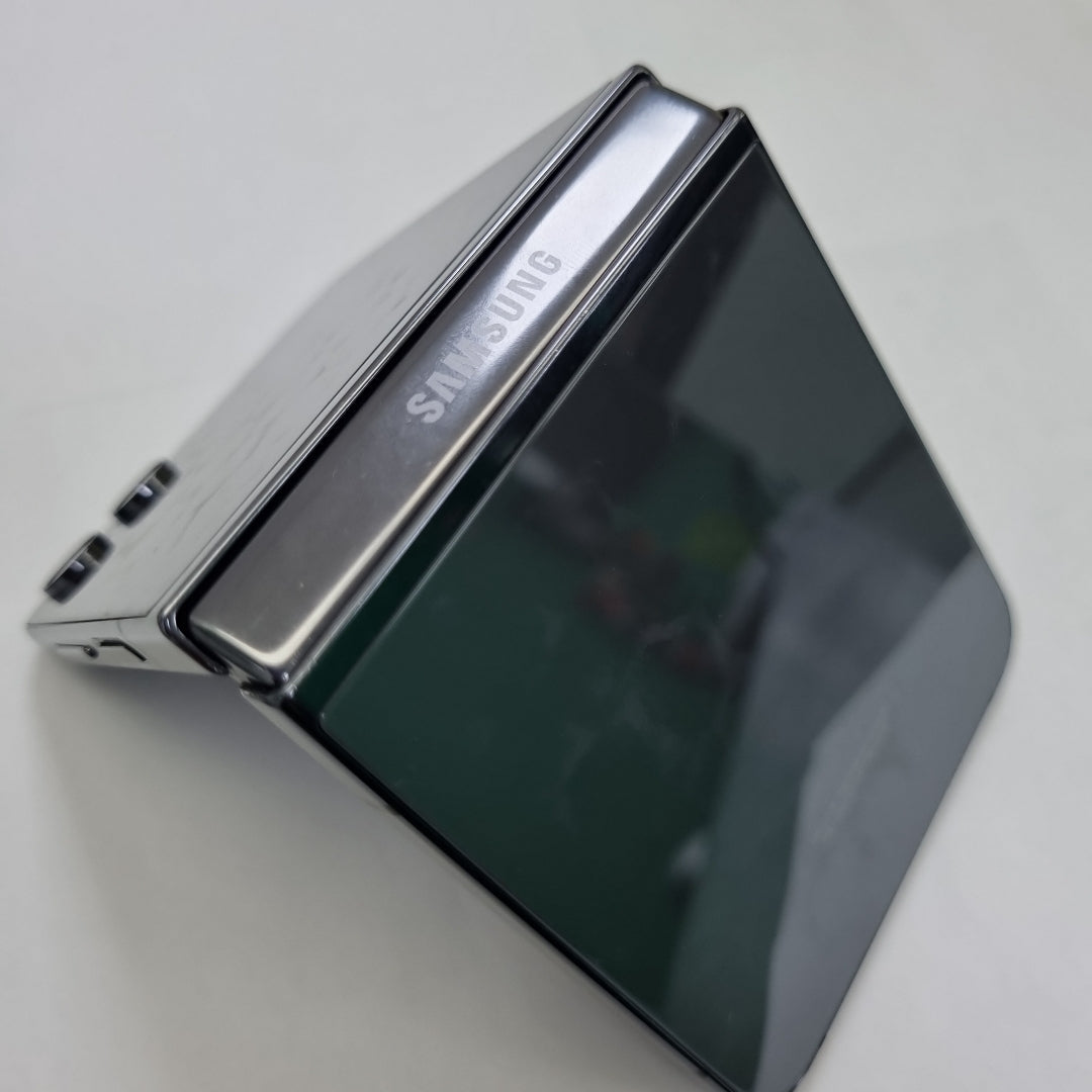 CELULAR SAMSUNG GALAXY Z FLIP 5 SM-F731B (2023) 512 GB 8 GB RAM (SEMINUEVO)