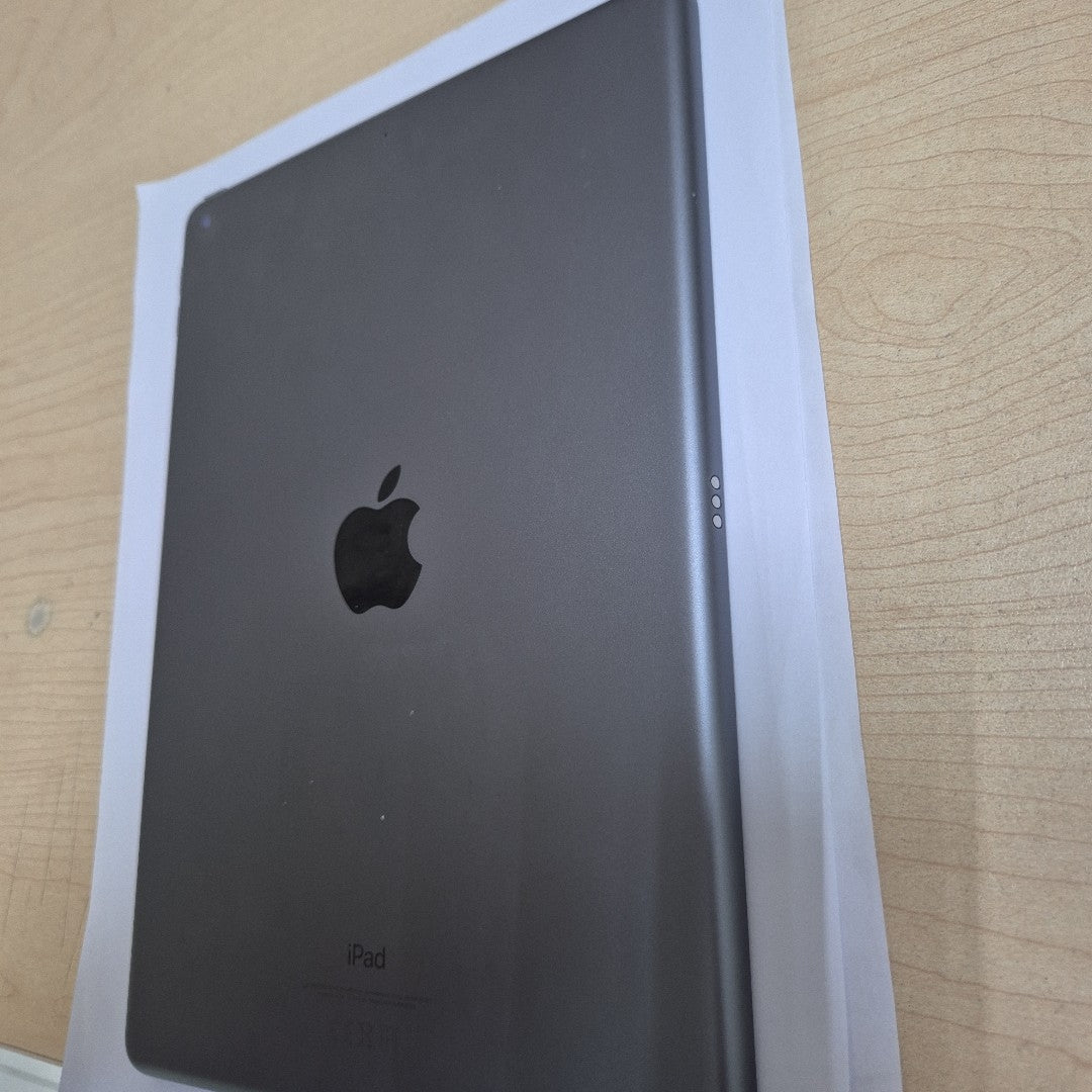 TABLETA APPLE IPAD 7 A2197 32 GB 3 GB RAM (SEMINUEVO)