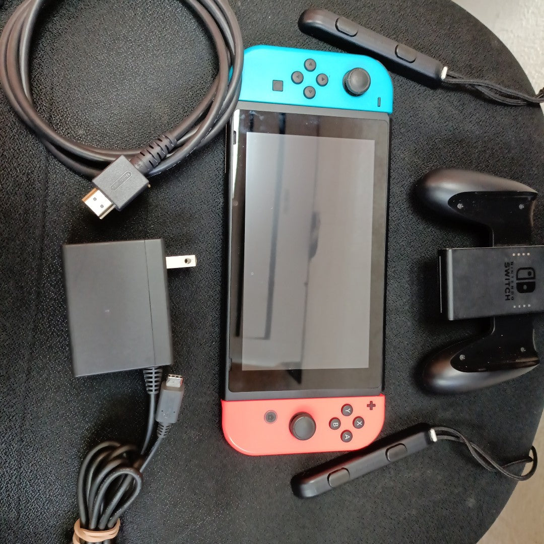 CONSOLA DE VIDEOJUEGO NINTENDO SWITCH OLED 64 GB (SEMINUEVO)