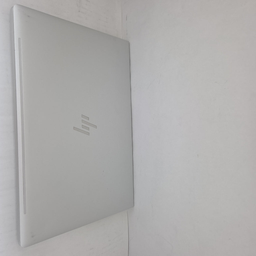 LAPTOP HP ELITEBOOK 640 G9 (2023) 256 GB SSD 16 GB RAM (SEMINUEVO)