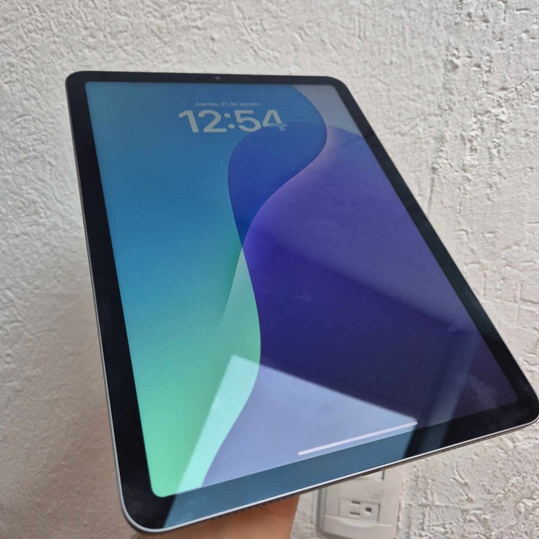 TABLETA APPLE IPAD AIR 5 A2588 64 GB 8 GB RAM (SEMINUEVO)