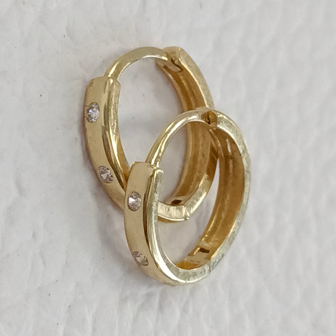 HUGGIES ORO 14K 1.3 (NUEVO)