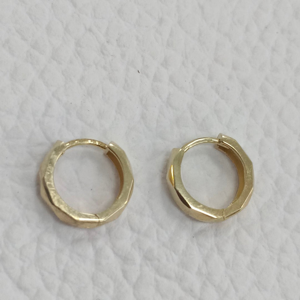 HUGGIES ORO 14K 1.5 (NUEVO)