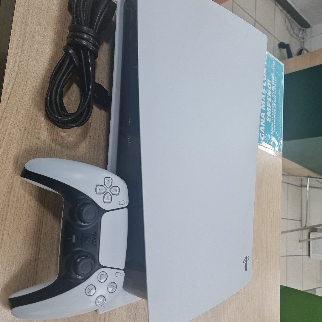 CONSOLA DE VIDEOJUEGO SONY PS5 825 SSD (SEMINUEVO)