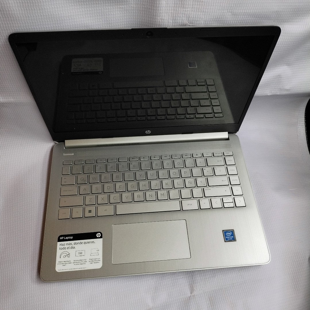 LAPTOP HP 14-DQ0505LA (2023) 256 GB SSD 8 GB RAM (SEMINUEVO)