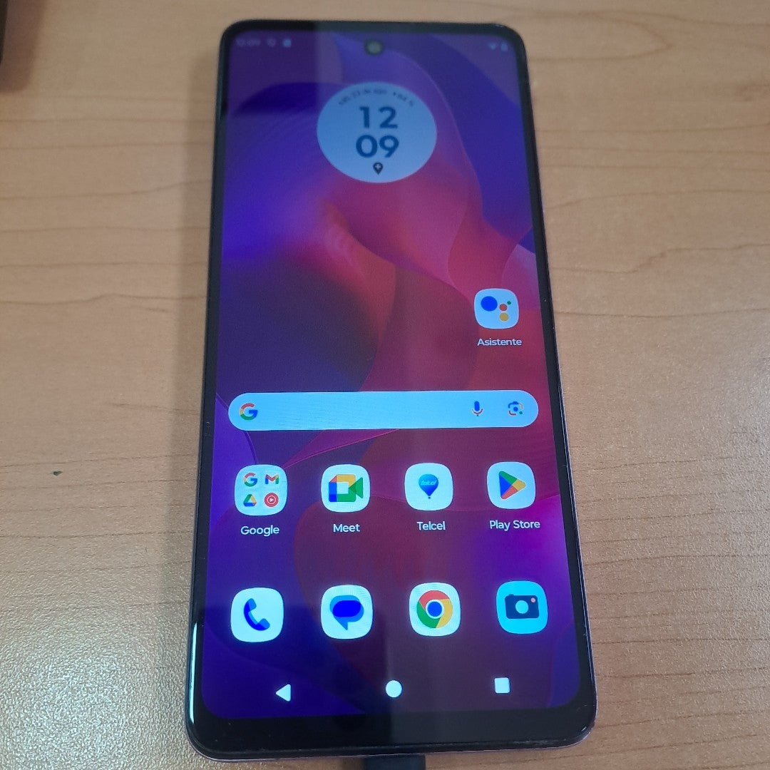 CELULAR MOTOROLA MOTO G24 XT2423-1 (2024) 256 GB 4 GB RAM (SEMINUEVO)