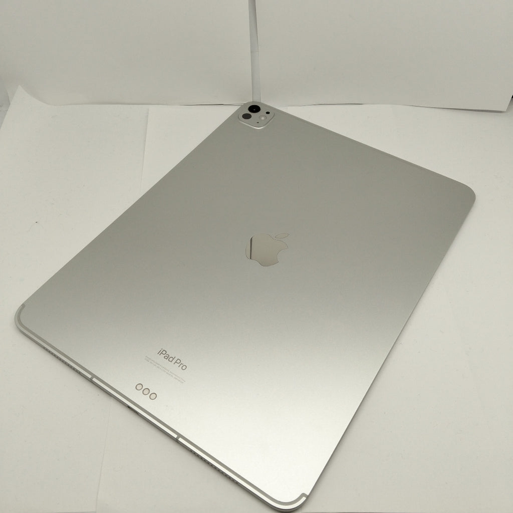 TABLETA APPLE IPAD PRO 13" A2926 (2024) 256 GB 8 GB RAM (SEMINUEVO)