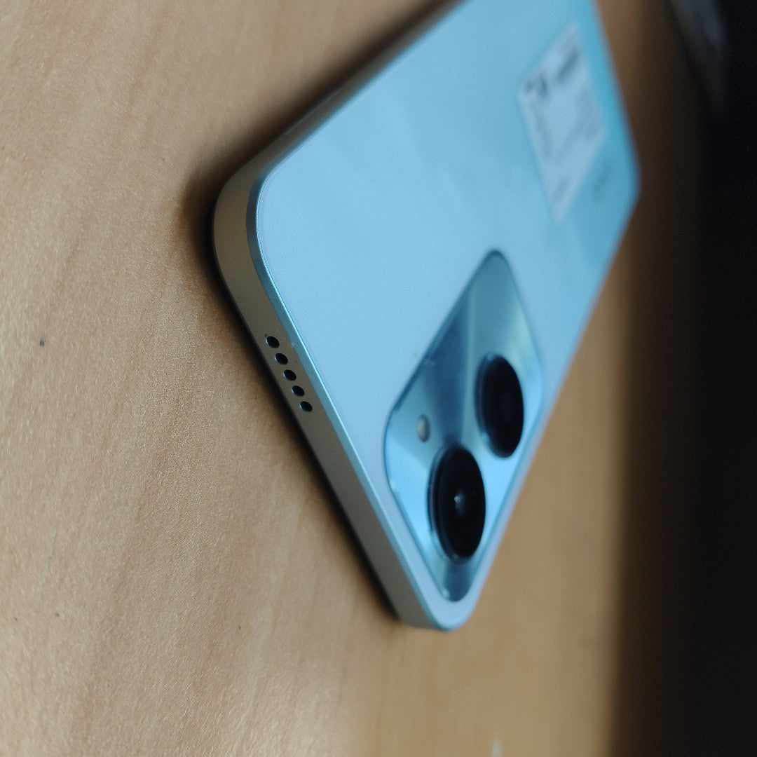 CELULAR VIVO Y18 V2333 256 GB 8 GB RAM (SEMINUEVO)