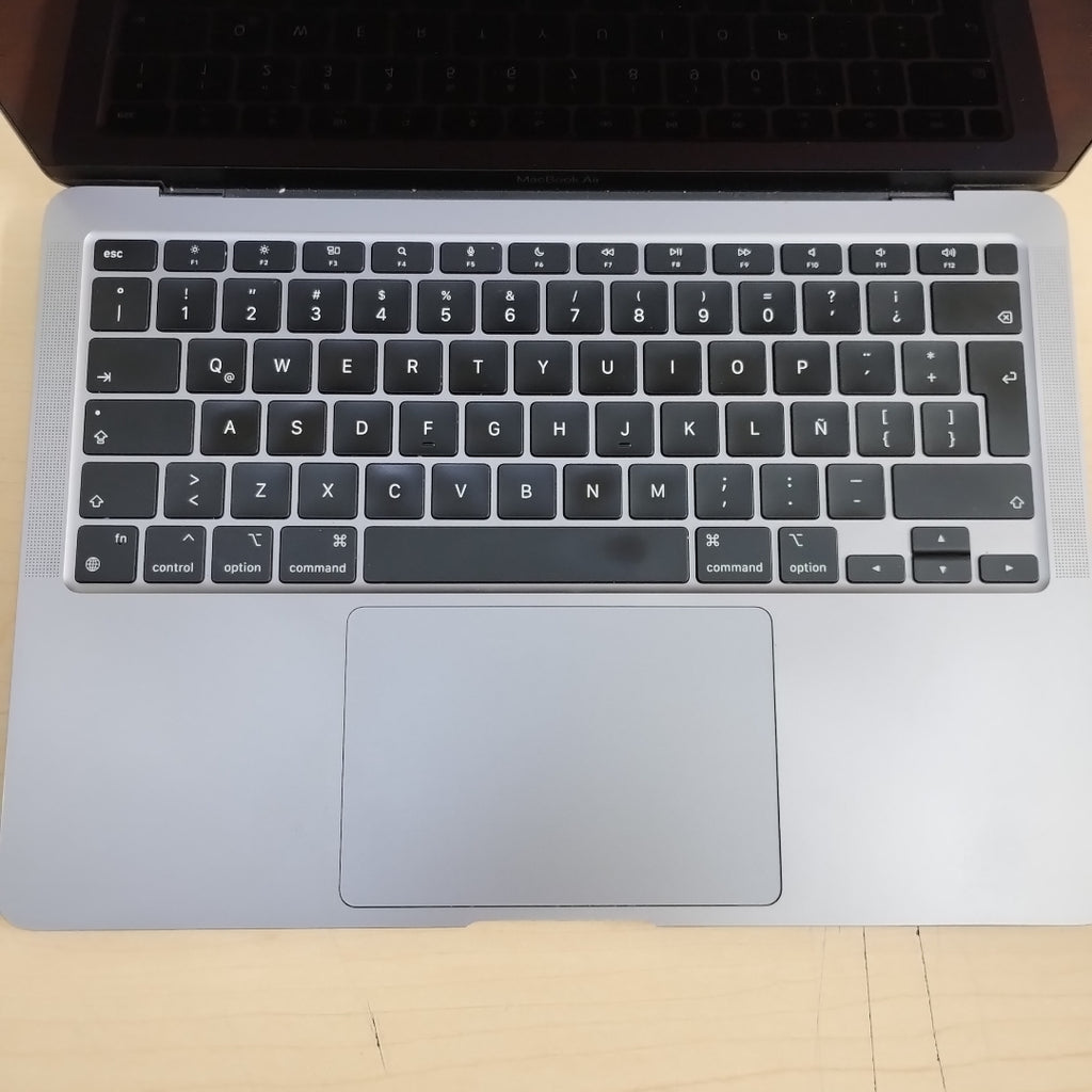 LAPTOP APPLE MACBOOK AIR 13" 2020 3.2 A2337 256 GB SSD 8 GB RAM (SEMINUEVO)