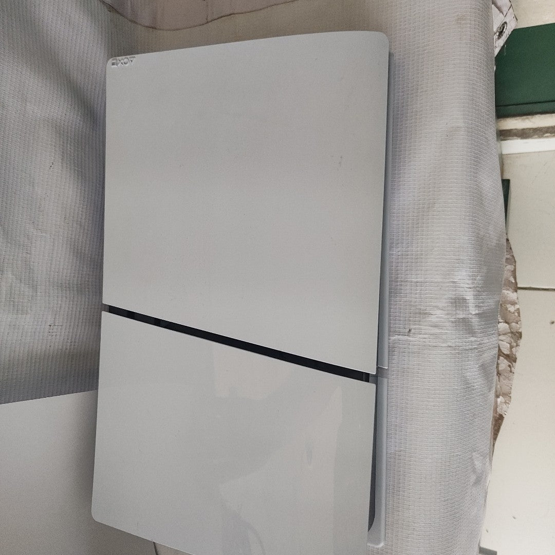 CONSOLA DE VIDEOJUEGO SONY PS5 DIGITAL 825 SSD (SEMINUEVO)