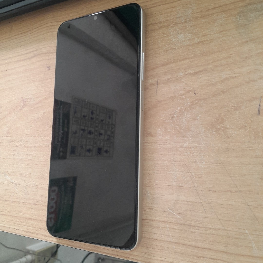 CELULAR REALME C53 RMX3760 (2023) 256 GB 8 GB RAM (SEMINUEVO)
