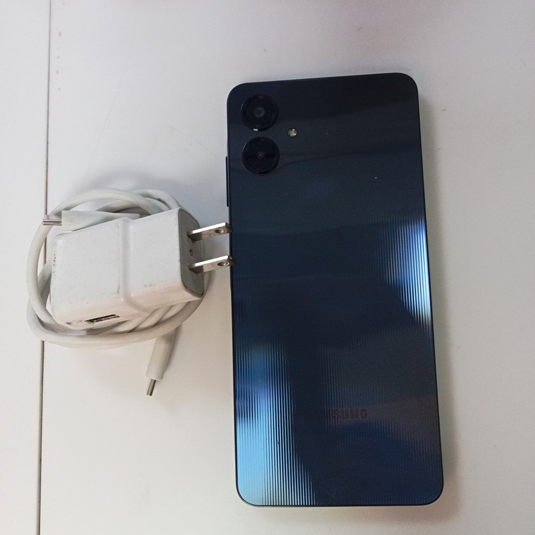 CELULAR SAMSUNG GALAXY A06 SM-A065M (2024) 64 GB 4 GB RAM (SEMINUEVO)