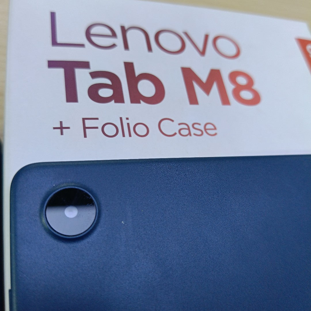 TABLETA LENOVO TAB M8 TB300FU (2023) 32 GB 3 GB RAM (SEMINUEVO)