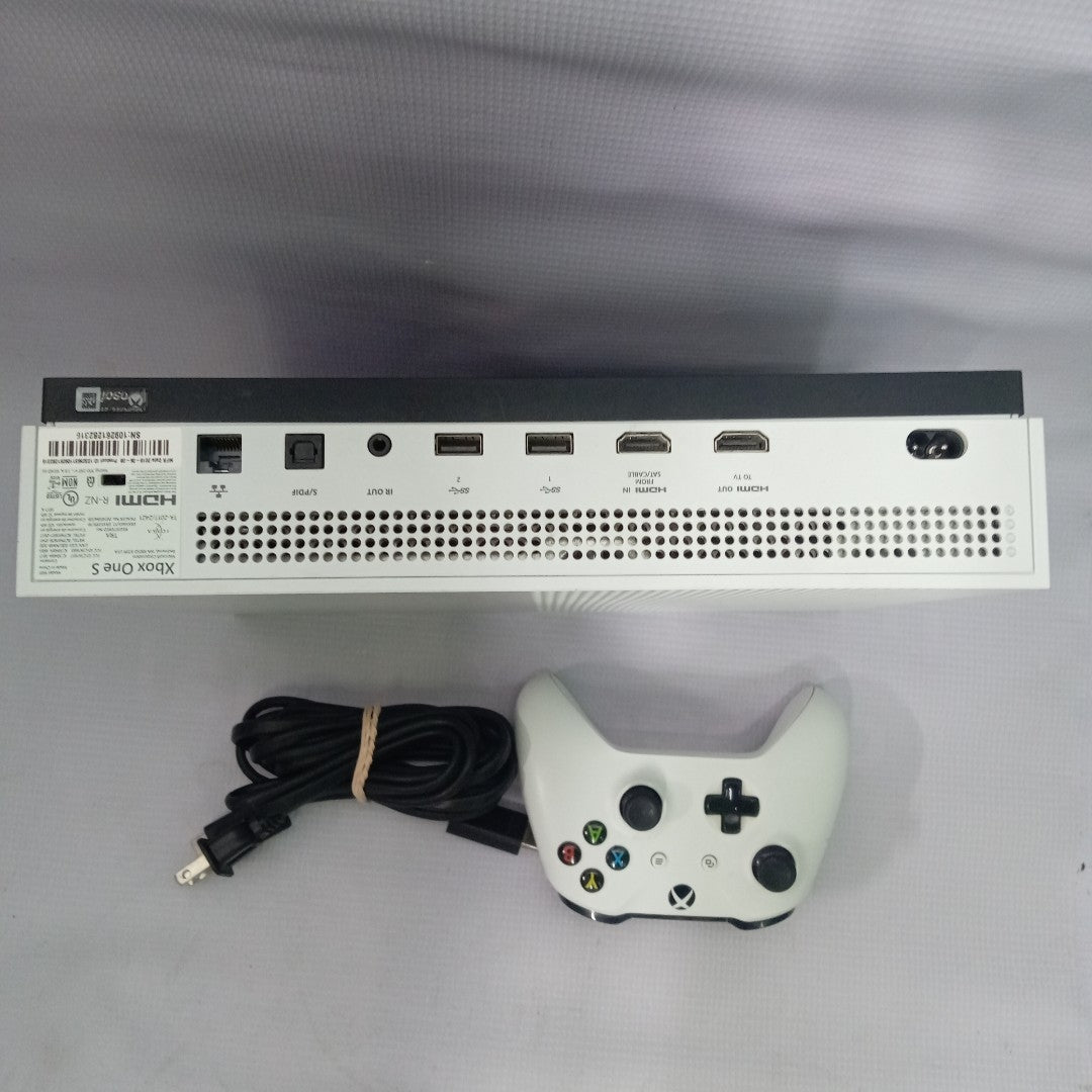 CONSOLA DE VIDEOJUEGO MICROSOFT XBOX ONE S 1 TB (SEMINUEVO)