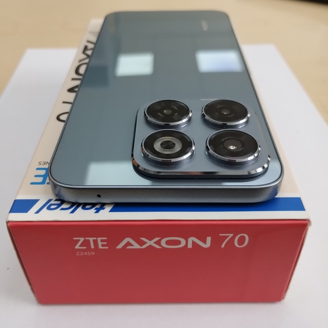 CELULAR ZTE AXON 70 Z2459 256 GB 6 GB RAM (SEMINUEVO)