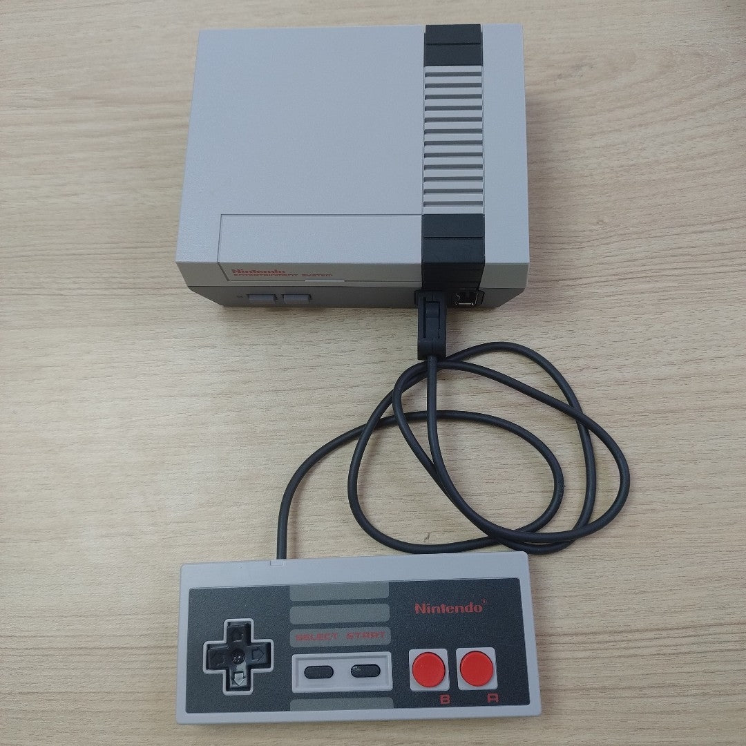 CONSOLA DE VIDEOJUEGO NINTENDO SUPER NES CLASSIC EDITION 21 JUEGOS PRECARGADOS (SEMINUEVO)