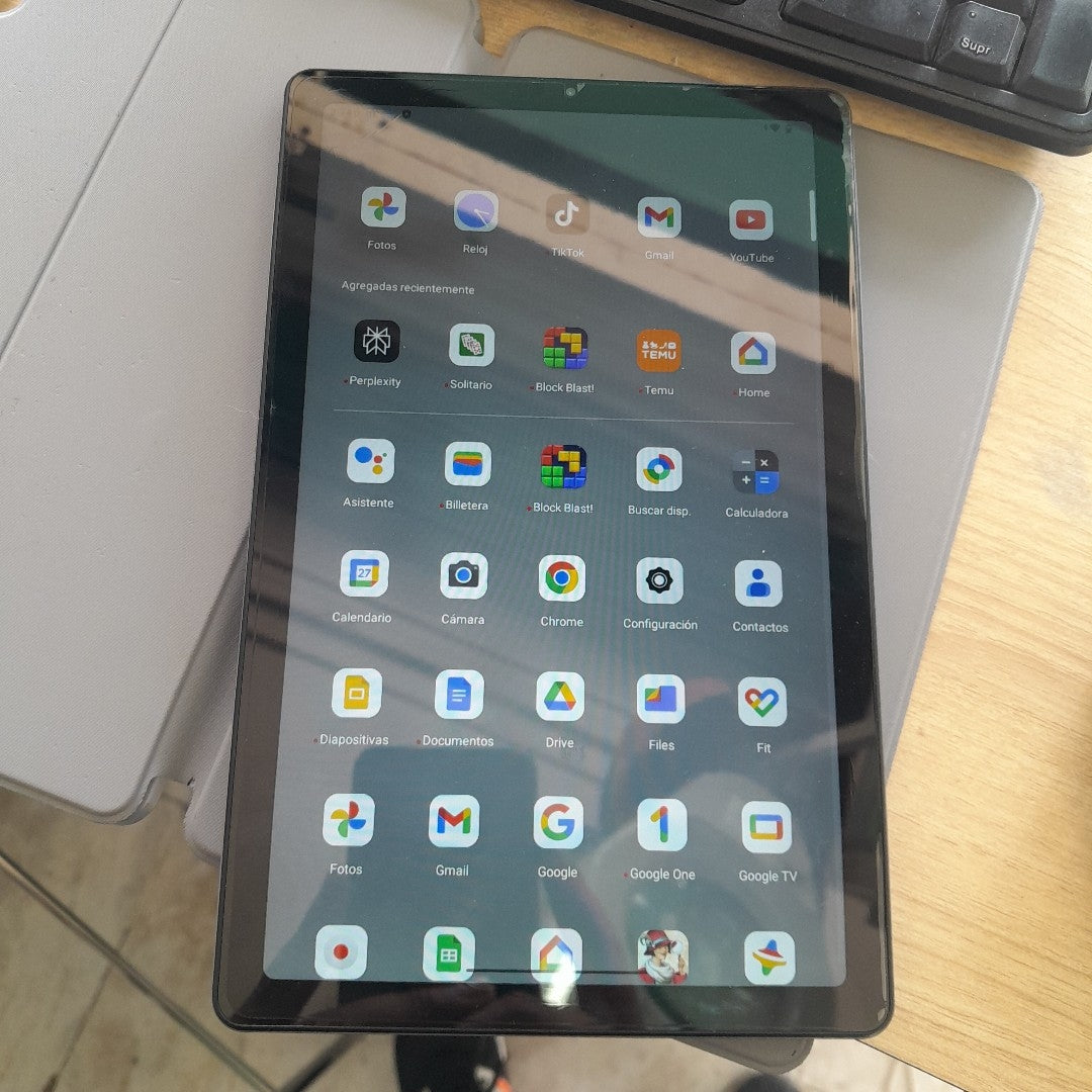 TABLETA LENOVO TAB M9 TB310FU (2023) 64 GB 4 GB RAM (SEMINUEVO)
